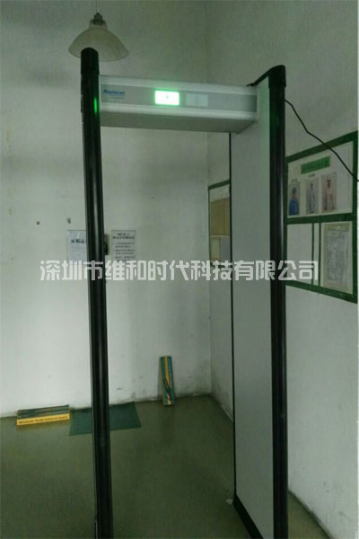 深圳大型手機制造廠(chǎng)采購維和時(shí)代代理的Rapiscan METOR6S進(jìn)口金屬探測安檢門(mén)[圖文]