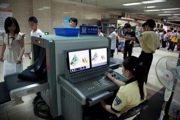 上海地鐵安檢機檢測為什么這么嚴？