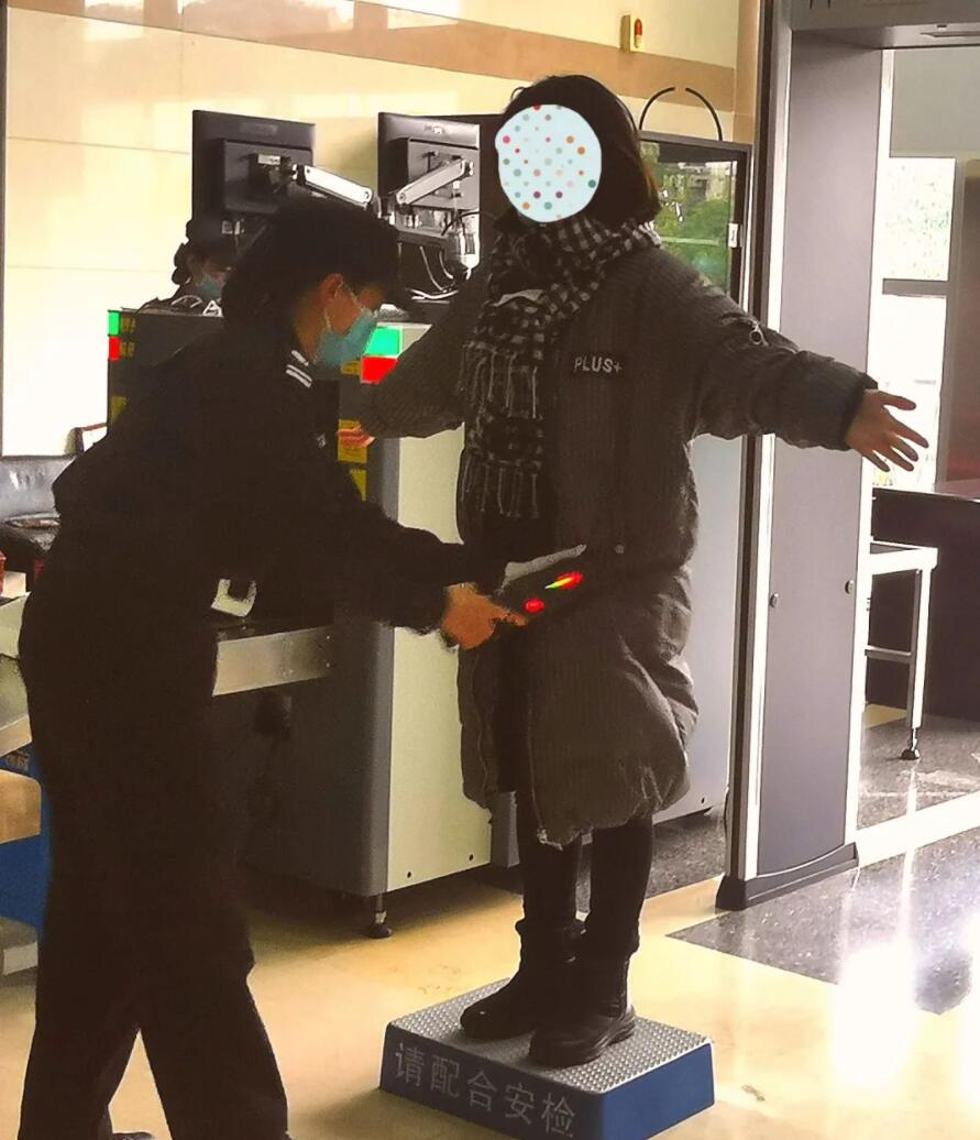 法院安檢為啥那么嚴？看完這幾張圖你就全明白了